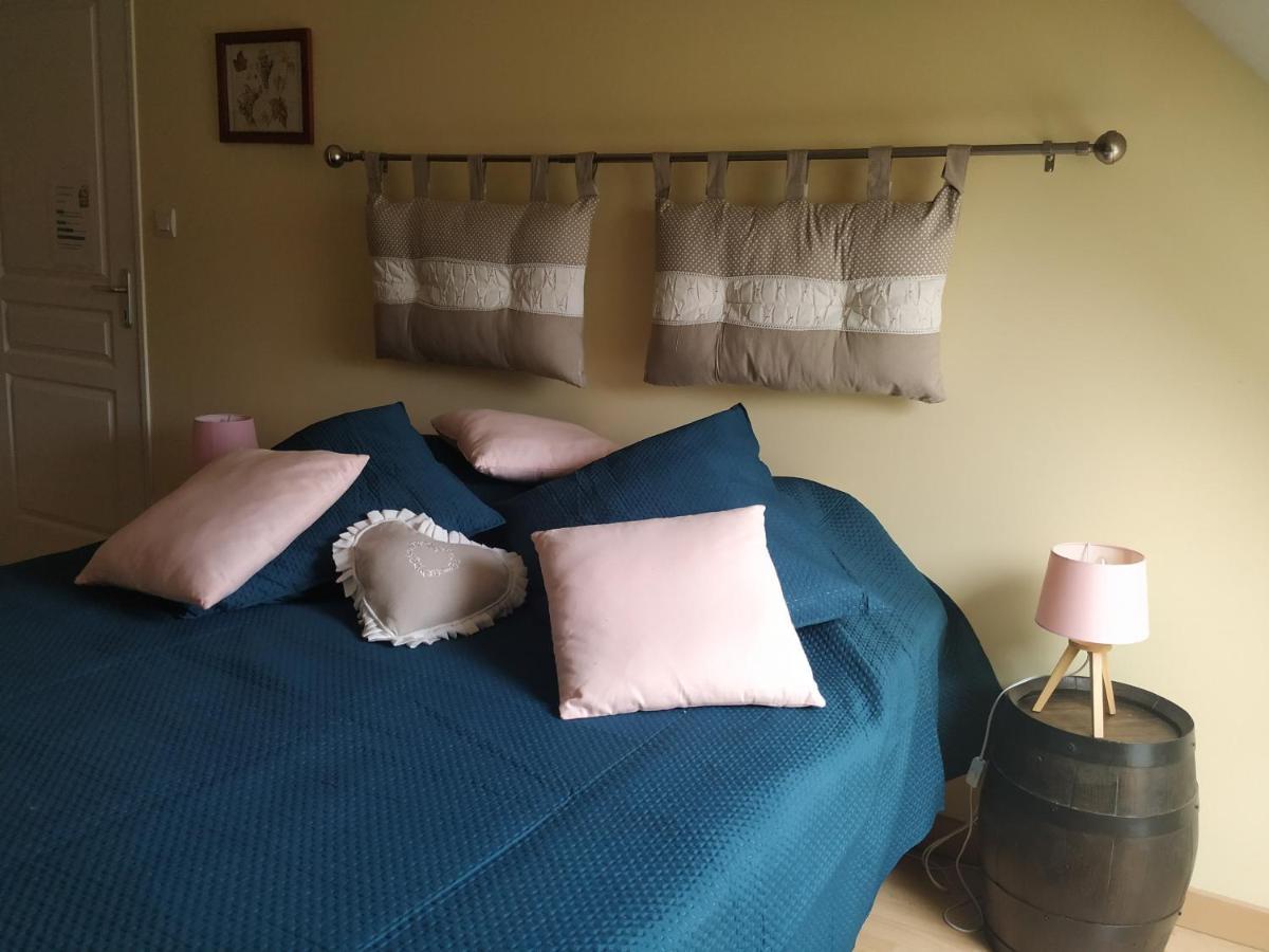 เลส แบคชูเซียนส์ Hotel Saint-Georges-sur-Layon ห้อง รูปภาพ